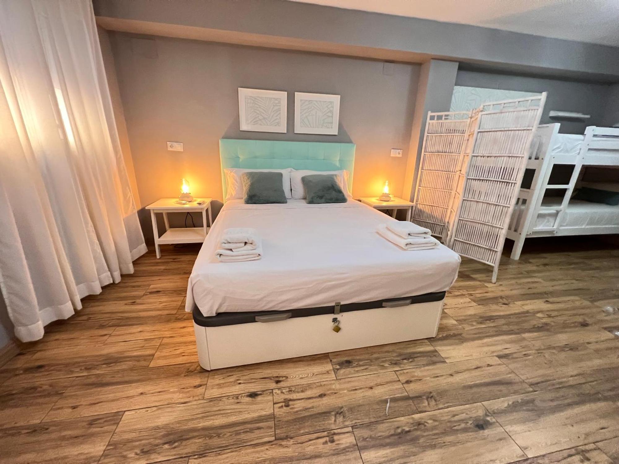 Nuestra Casita De Marmoles Parking Incluido 2 Bicis Gratis Apartment Malaga Exterior photo